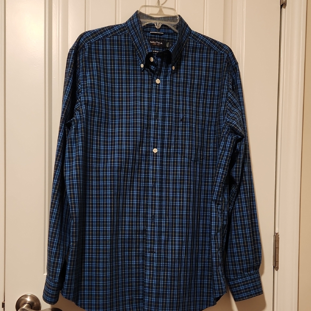 Nautica Men's Long Sleeve Plaid Wrinkle Free L Shirt
